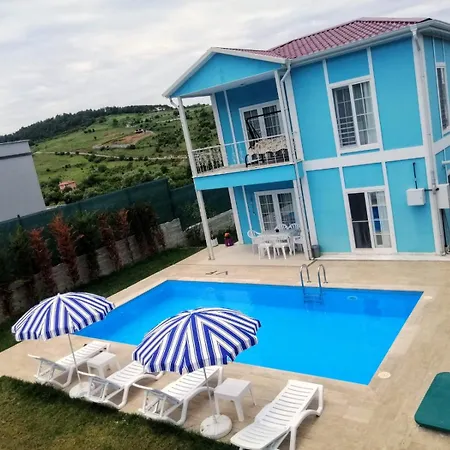 Villaferhat Mavi Karacakoy