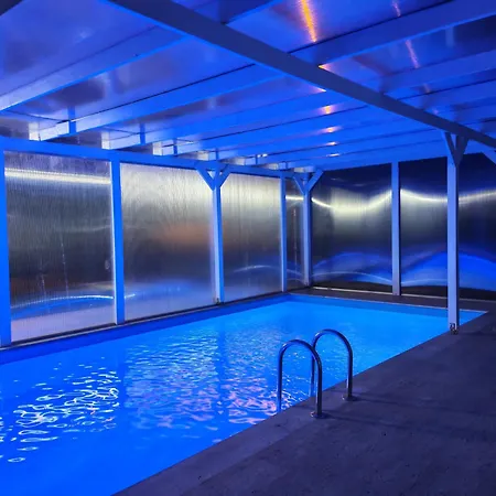 فيلة Villaferhat Mavi Karacakoy