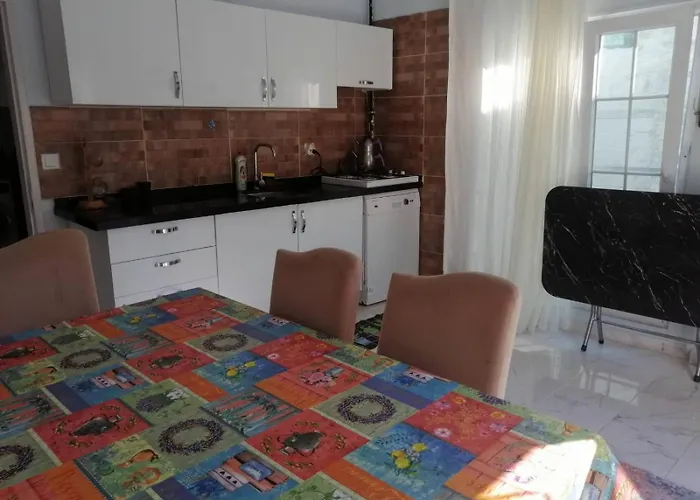 Vila Villaferhat Mavi