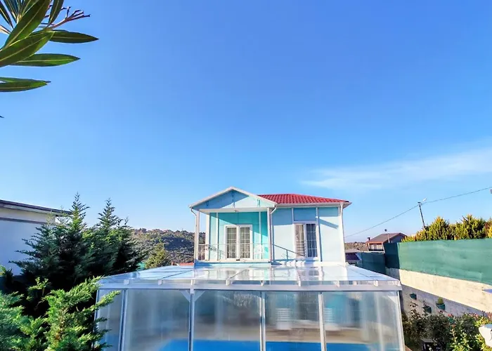 Vila Villaferhat Mavi *